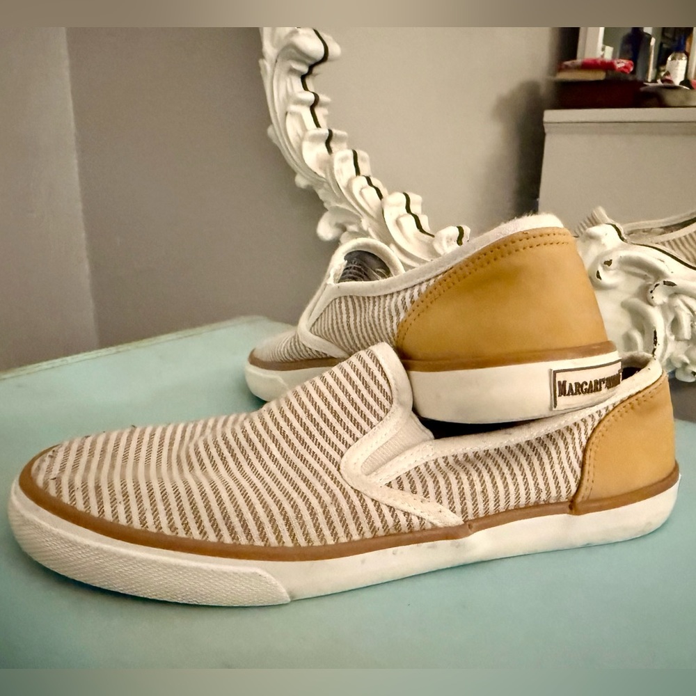 Tommy Bahama Sailor casual slip on Sneakers in Beige and Tan